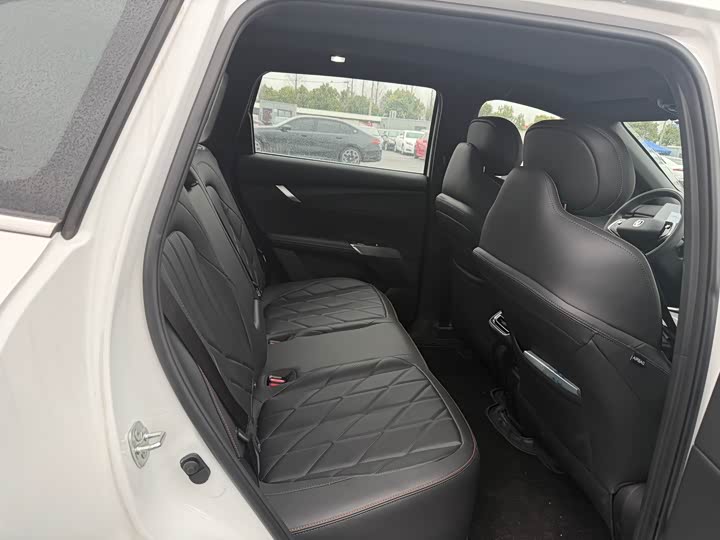 Фото 8 - Changan CS75 Plus