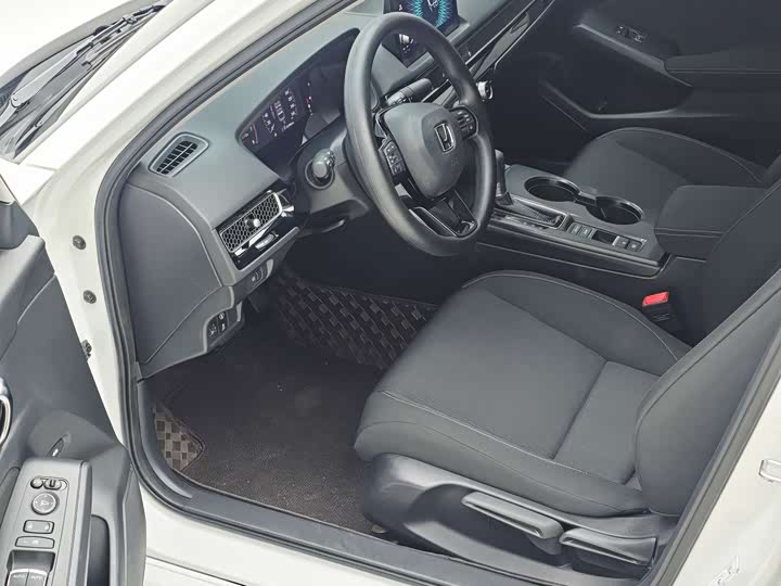 Фото 8 - Honda Civic