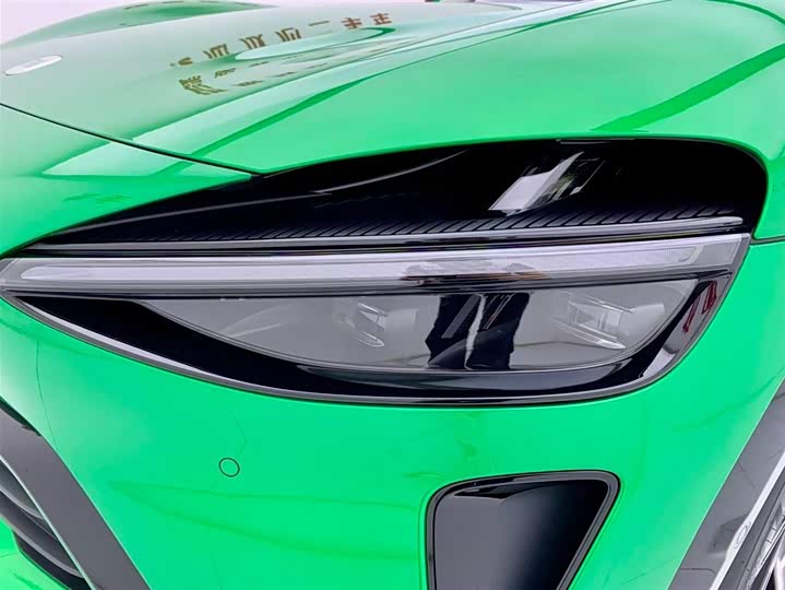 Фото 8 - Xiaomi YU7