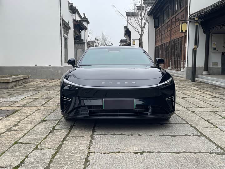 Фото 2 - Exeed Sterra ES