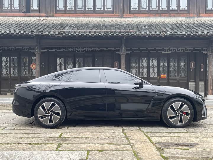 Фото 9 - Exeed Sterra ES