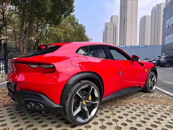 Фото 3 - Ferrari Purosangue