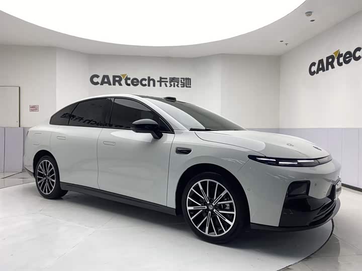 Photo 2 - Leapmotor B01