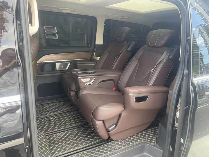 Mercedes-Benz V-Class 2022 2022款 V 260 L 长轴距豪华版
