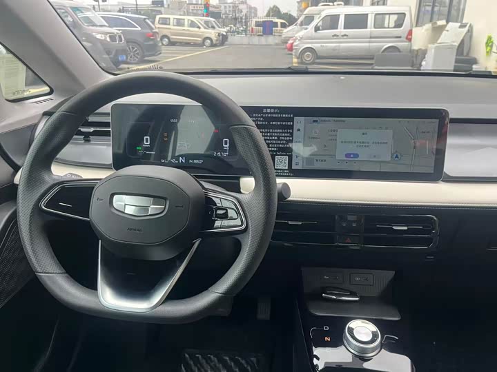 Фото 7 - Geely Geometry E Firefly