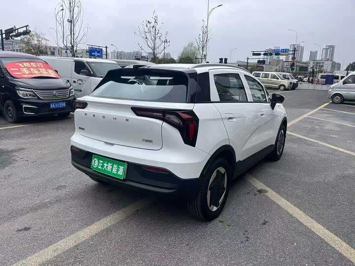 Фото 9 - Geely Geometry E Firefly