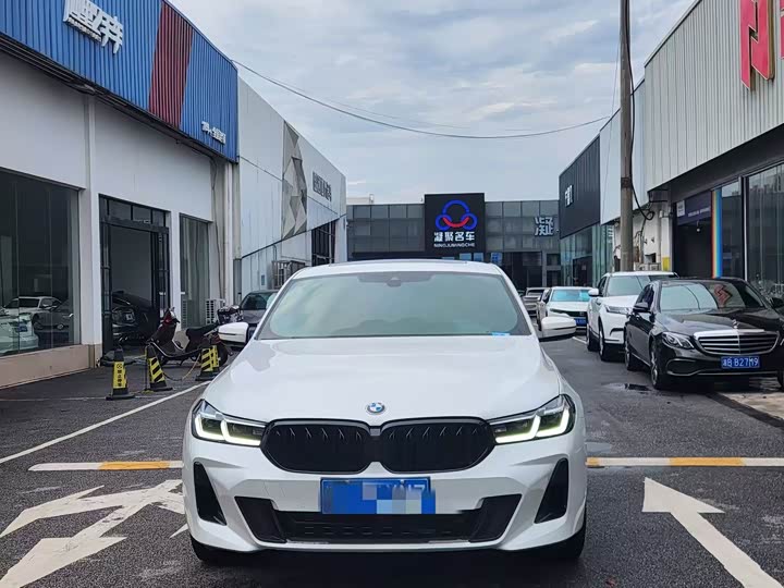 Фото 2 - BMW 6 Series GT