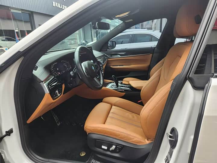 Фото 4 - BMW 6 Series GT