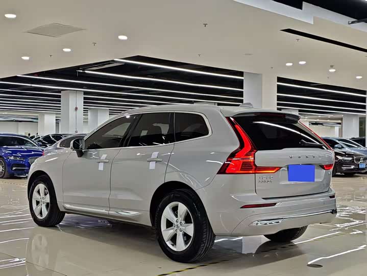 Фото 2 - Volvo XC60