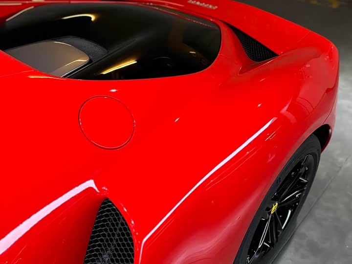 Photo 5 - Ferrari 296