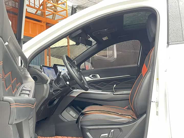 Фото 4 - Haval F7 (Monster)