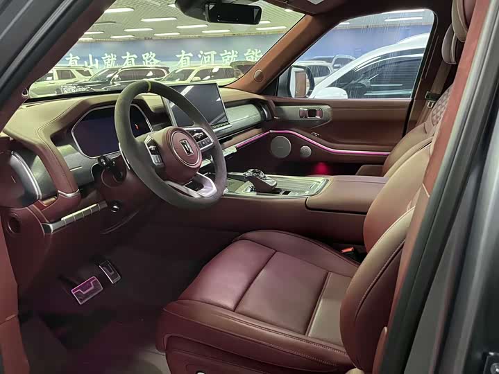 Фото 4 - Tank 700 Hybrid