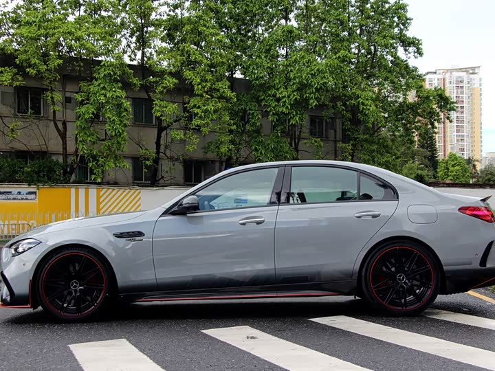 Фото 5 - Mercedes-Benz C-Class AMG Hybrid