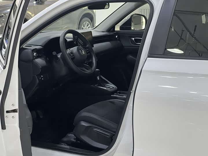 Фото 4 - Honda Vezel