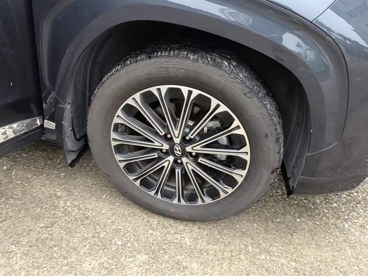 Фото 6 - Hyundai Custo