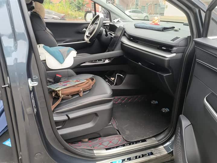 Фото 8 - Hyundai Custo