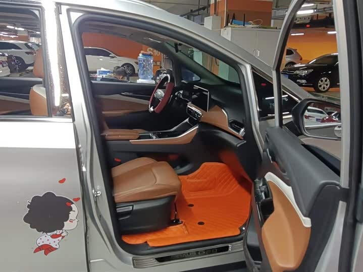 Фото 8 - Maxus G50