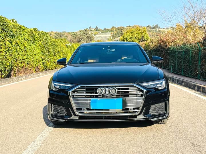 Photo 2 - Audi A6L