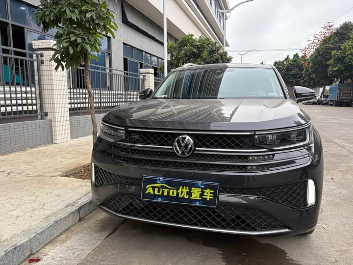 Фото 2 - Volkswagen Tavendor