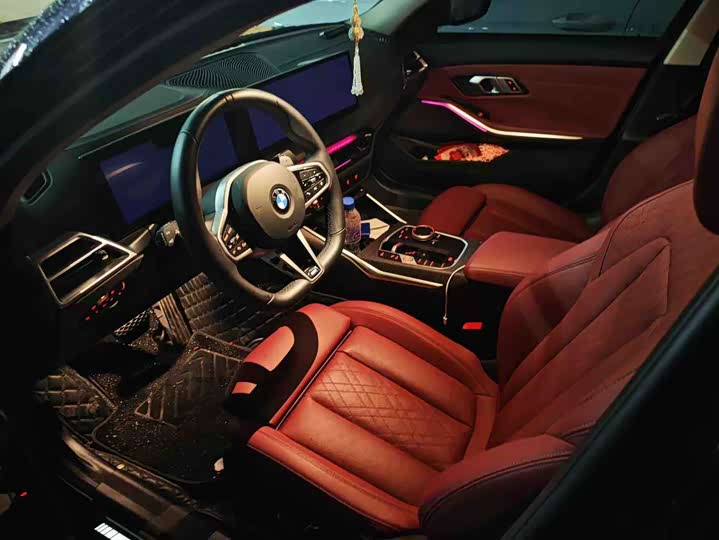 Photo 2 - BMW 3 Series