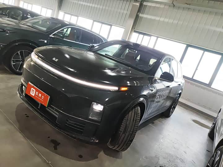 Фото 1 - LiXiang L7