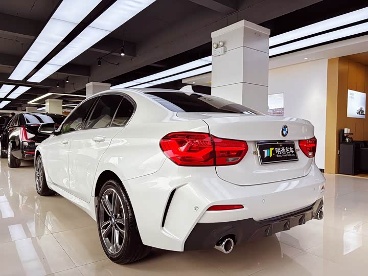 Фото 5 - BMW 1 Series