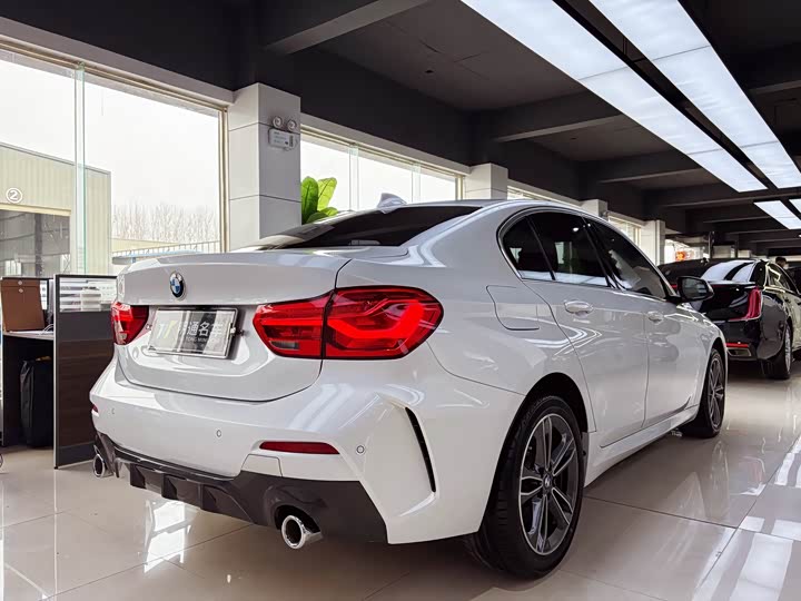 Фото 6 - BMW 1 Series