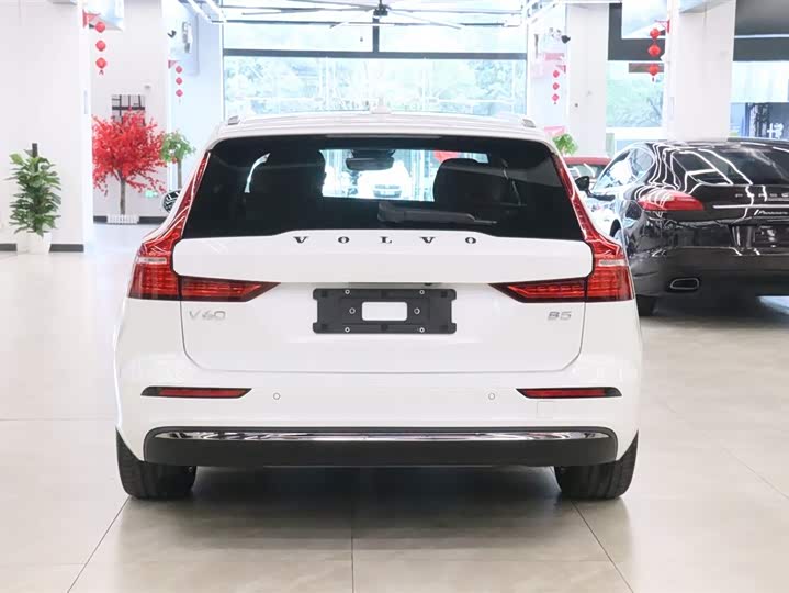 Фото 4 - Volvo V60