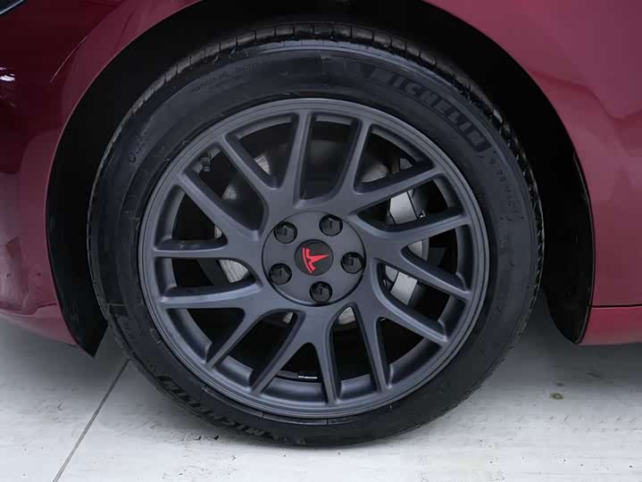 Фото 7 - Tesla Model 3