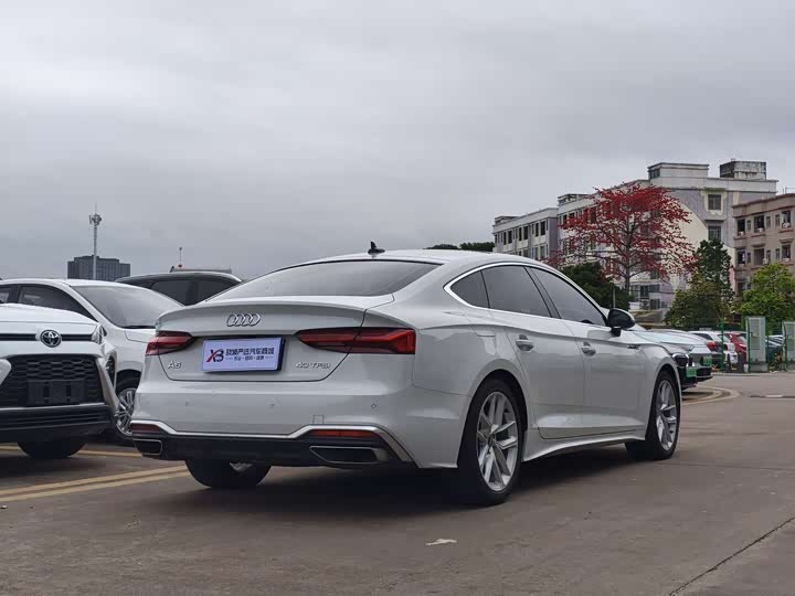 Фото 7 - Audi A5