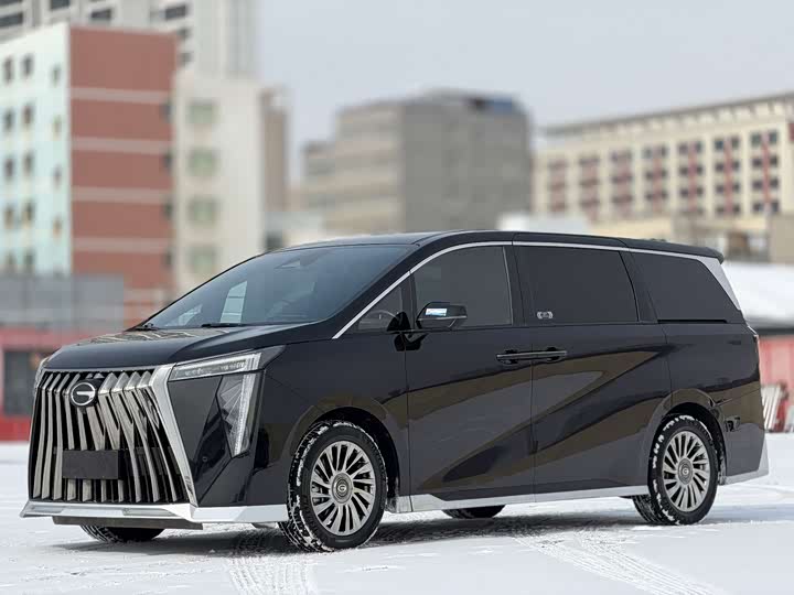 Фото 1 - GAC Trumpchi M8