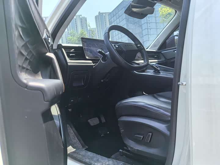 Фото 6 - Roewe RX5