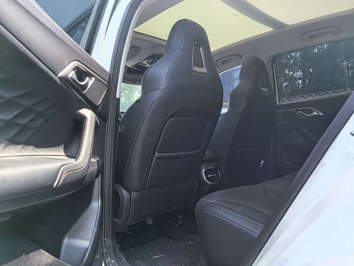 Фото 7 - Roewe RX5