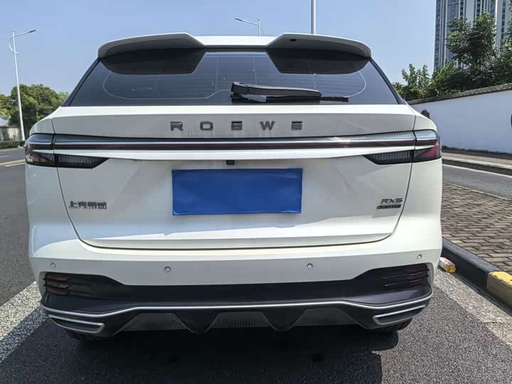 Фото 9 - Roewe RX5