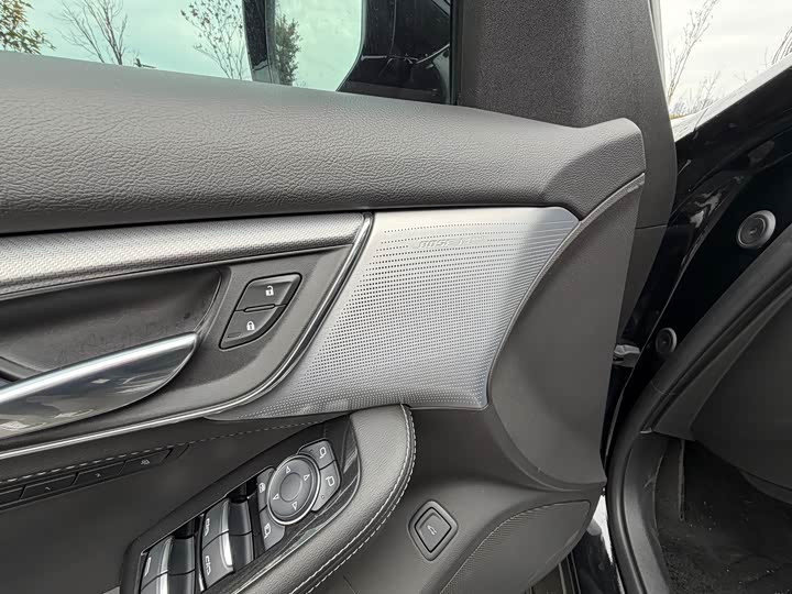 Photo 6 - Cadillac CT5