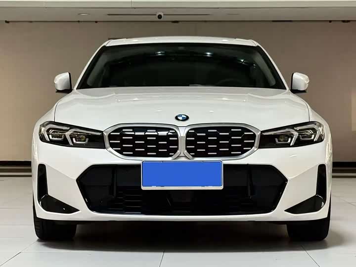 Photo 2 - BMW 3 Series
