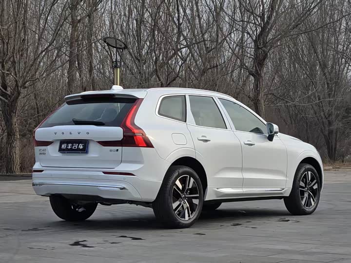 Фото 5 - Volvo XC60