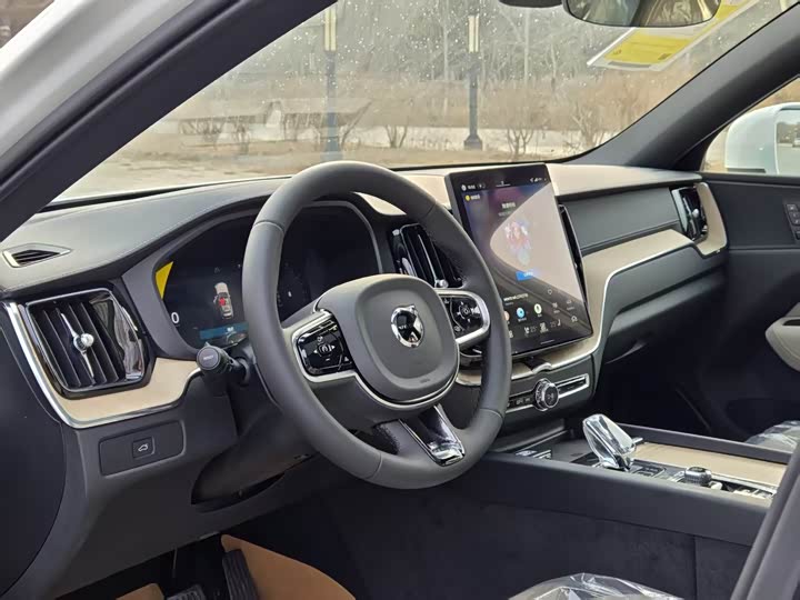 Фото 7 - Volvo XC60