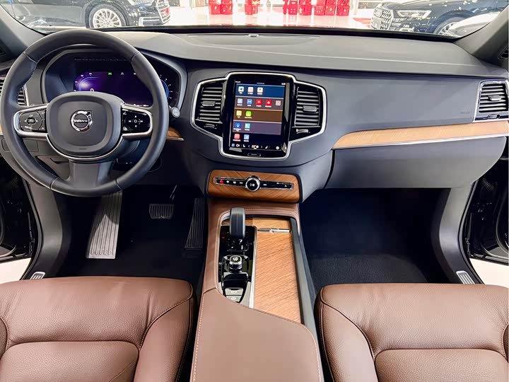 Photo 9 - Volvo XC90