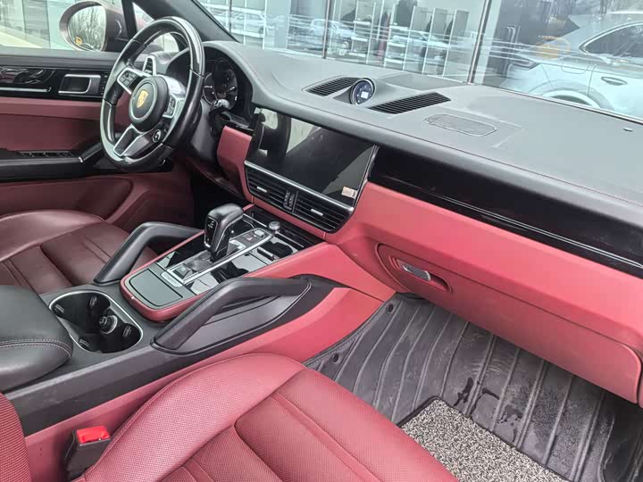 Фото 2 - Porsche Cayenne