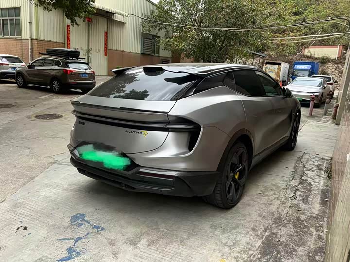 Фото 5 - Lotus Eletre