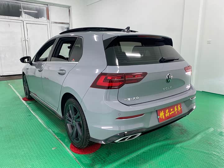 Фото 6 - Volkswagen Golf