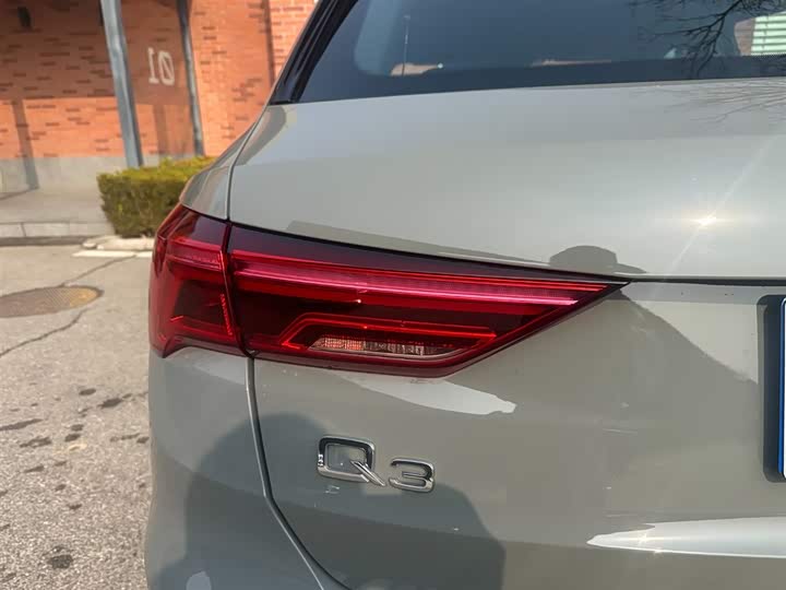 Фото 7 - Audi Q3