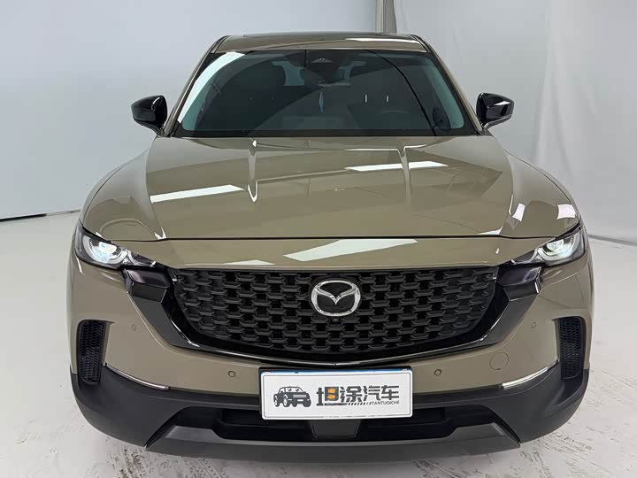 Photo 2 - Mazda CX-50