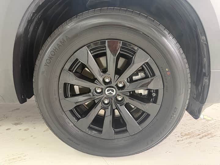 Photo 4 - Mazda CX-50