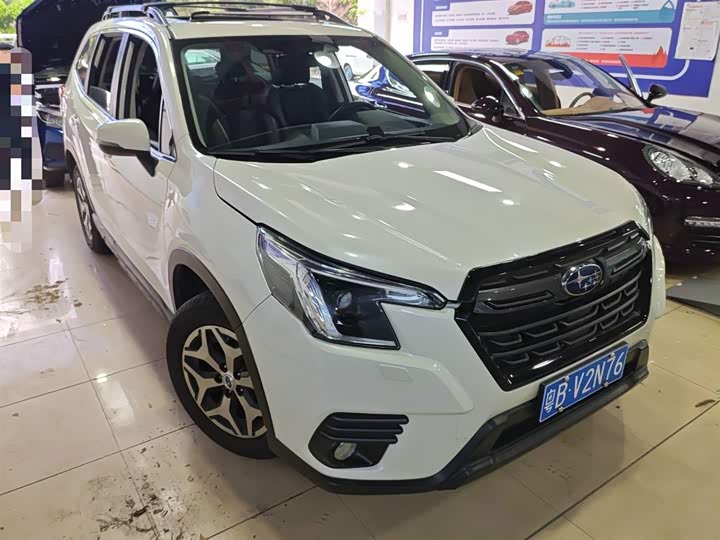Photo 5 - Subaru Forester
