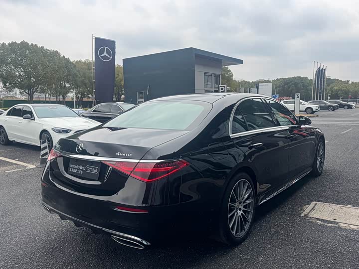 Фото 6 - Mercedes-Benz S-Class