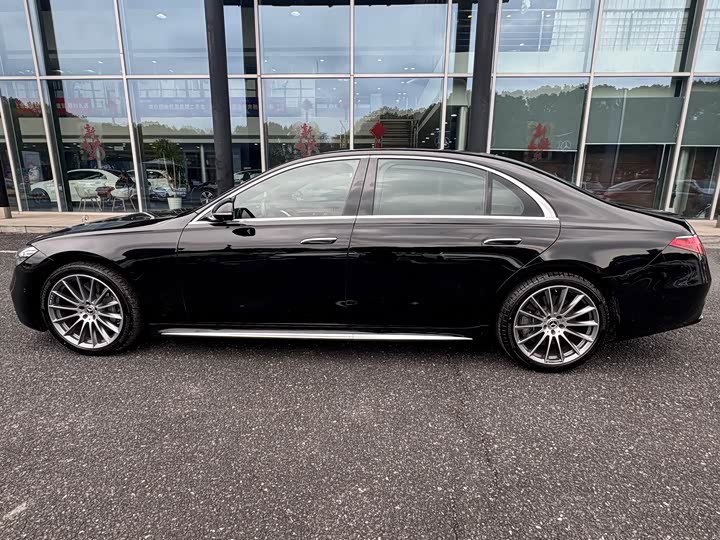 Фото 7 - Mercedes-Benz S-Class