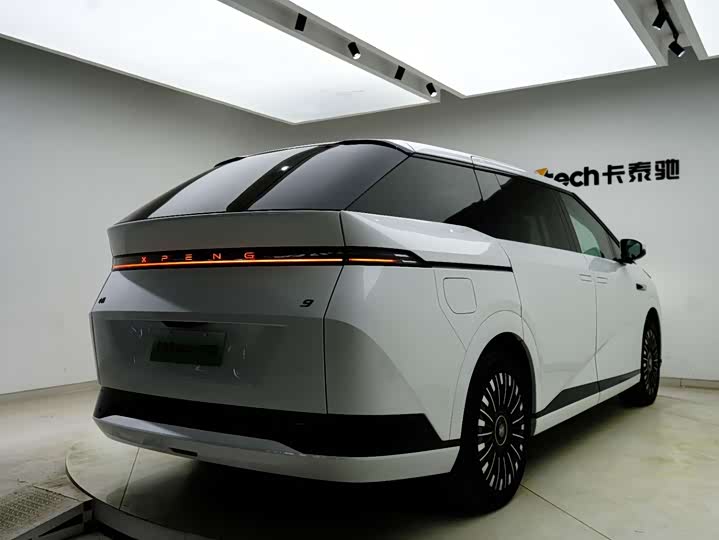 Фото 5 - XPeng X9