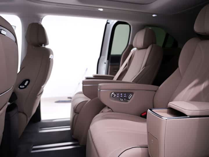 Фото 6 - XPeng X9